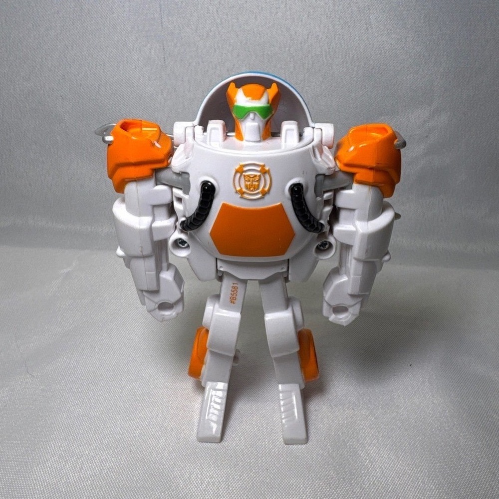 Transformers Rescue Bots Blades the Flight-Bot Helicopter Action Figure B5581‎